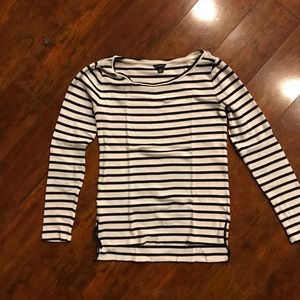 Ann Taylor Tops - Ann Taylor striped black and white long sleeve top Ann Taylor Tops - Ann Taylor striped black and white long sleeve top